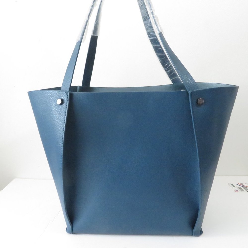 Neiman Marcus Large Bucket Purse - Picture 4 of 6
